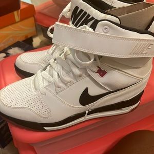 Wedge Nike Air size 9.5
